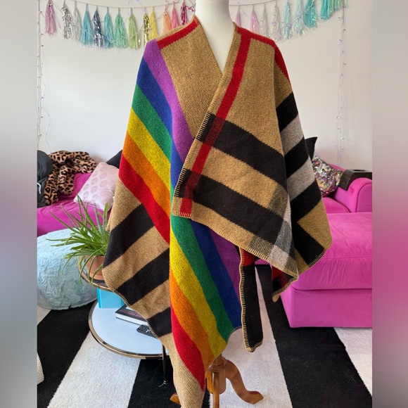 Rare Burberry Mega Check Rainbow Poncho / Cape / Wrap 🌈 Runway Collection Piece - Picture 4 of 13